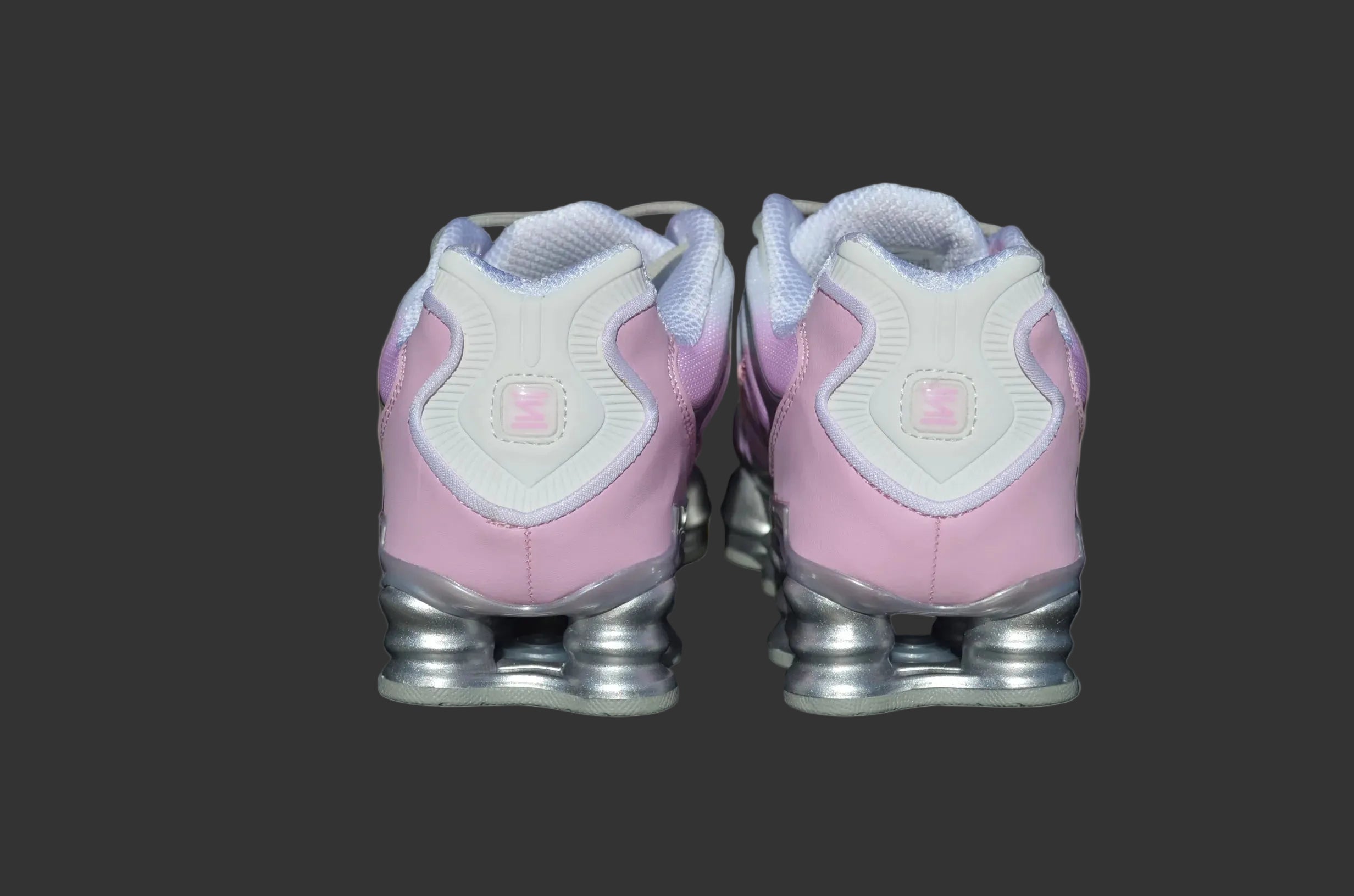 Nike Shox - (UA) Mtlc Platinum/Pinksicle-Pink Foam-White-Flt Silver